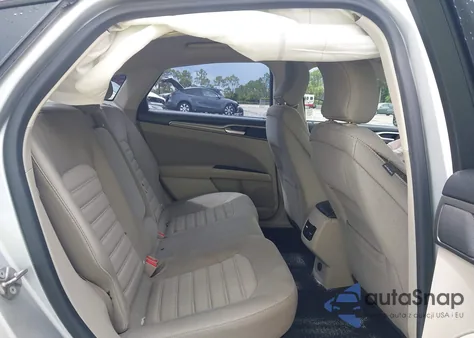 2019 Ford Fusion Hybrid Se z USA, uszkodzony, nr VIN 3FA6P0LU4KR183660